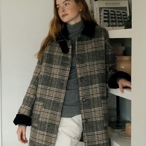 NWT PLAID WOMENS WOOL COAT